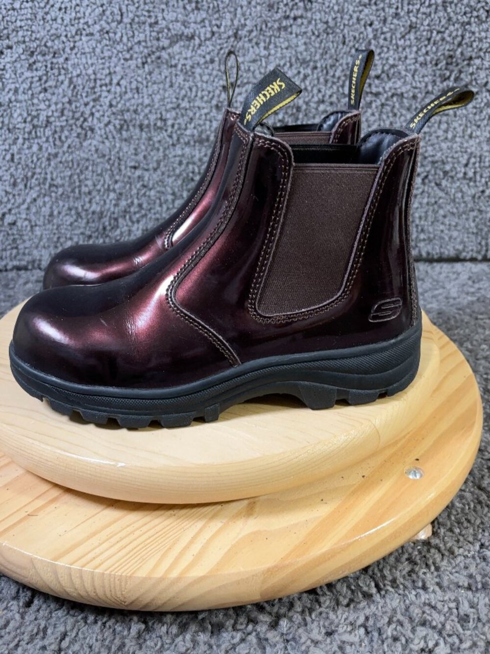 Skechers Boots Workshire Sohlei Chelsea Womens Sz 8 Patent Leather Composite Toe